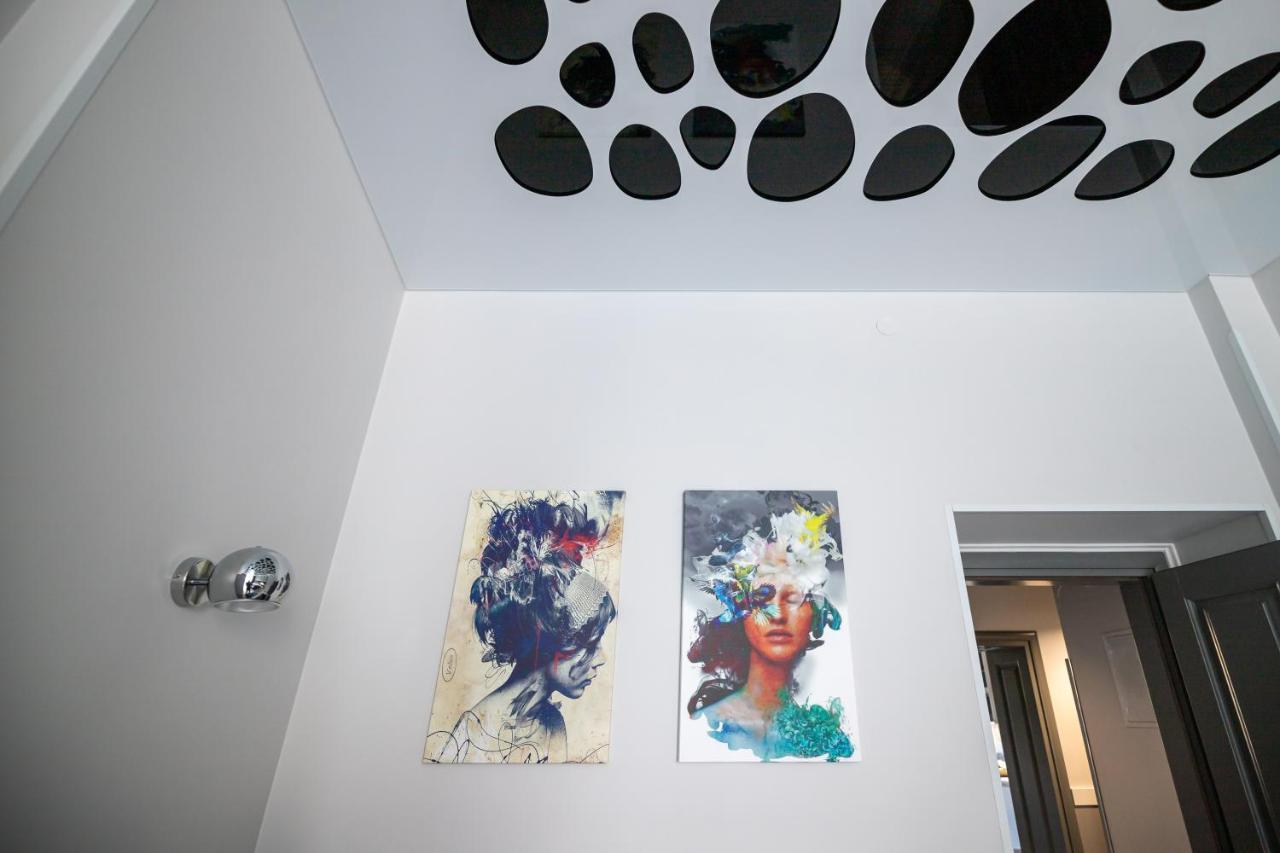 Levia Apartment-With 2 Bedrooms In The Old Town Lviv Ngoại thất bức ảnh
